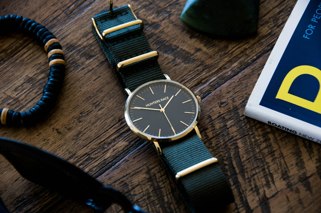 TEST IMAGE. Dial, close.