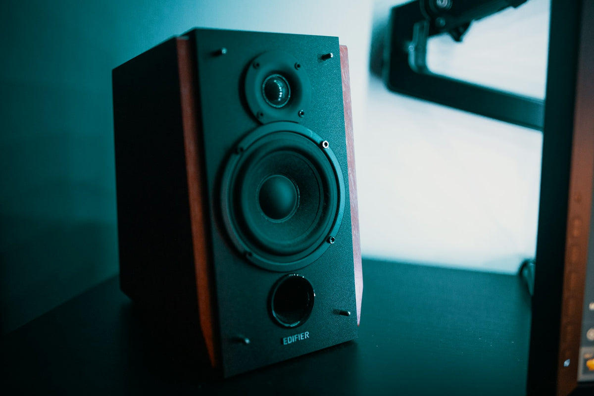 TEST IMAGE. Amplifier front.