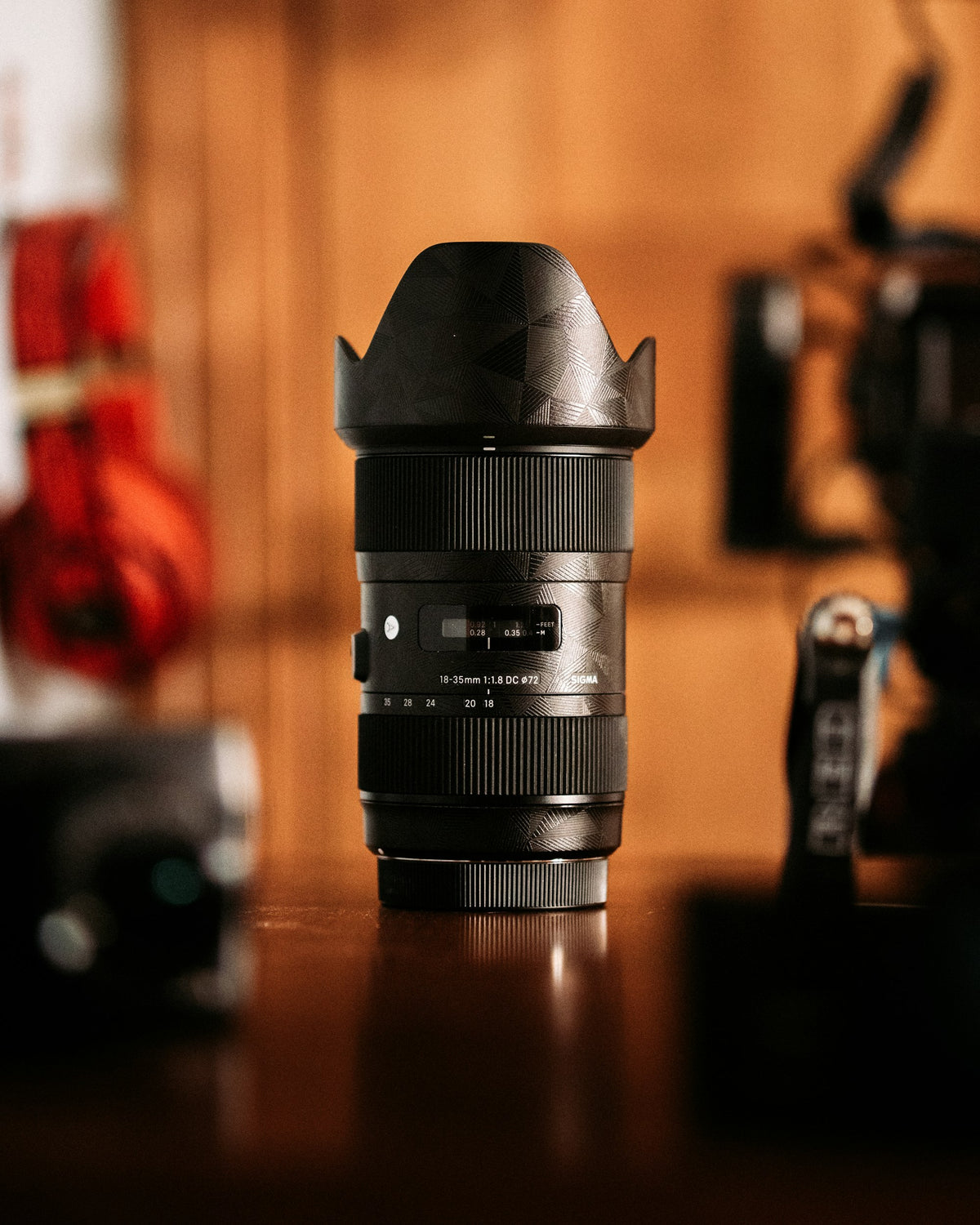 TEST IMAGE. Prime lens.